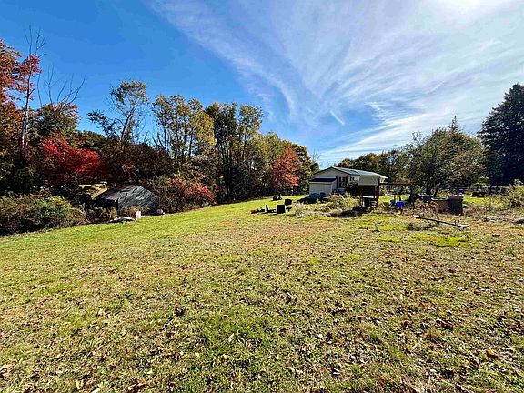 4th image of 75 Concord Hill Road