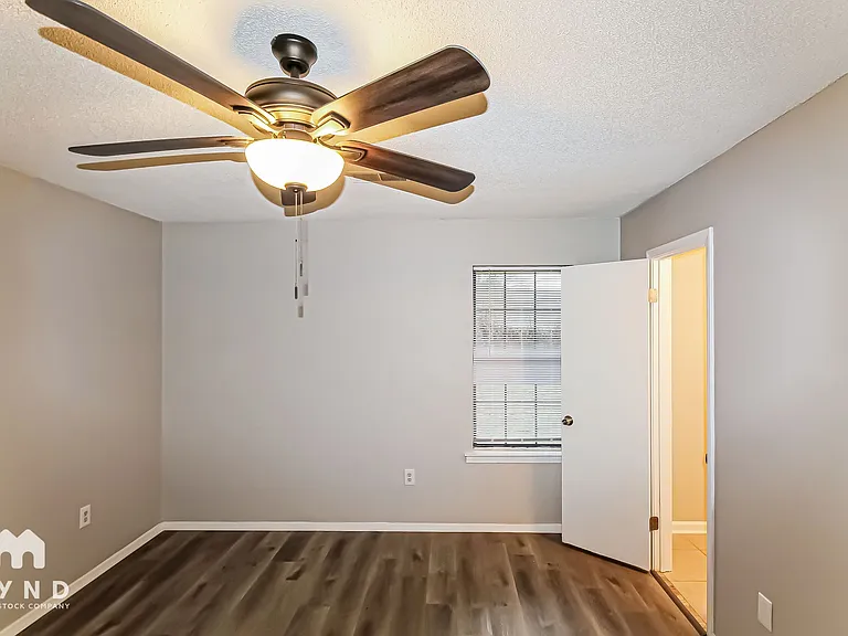 4631 Lasalle Pl — Photo 7