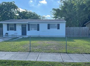 880 NW 33rd Ter, Lauderhill, FL 33311