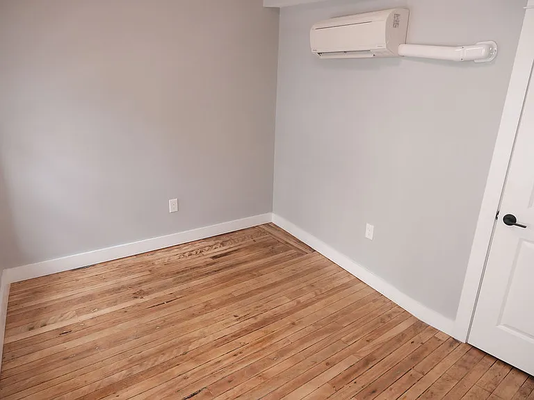 444 Fore St #401 — Photo 11