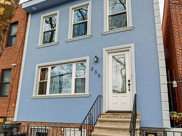 205 34th St, Brooklyn, NY 11232