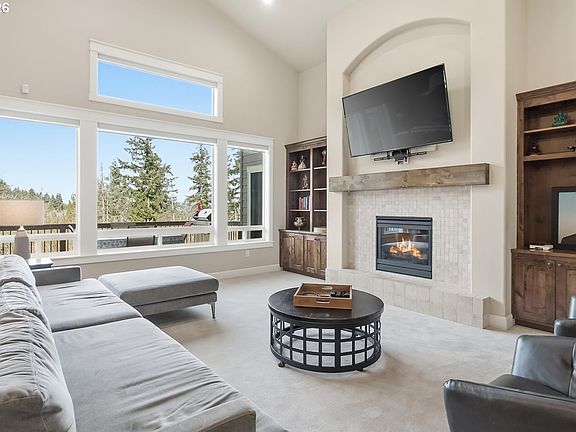 3rd image of 16605 SW Oregon Jade Ct