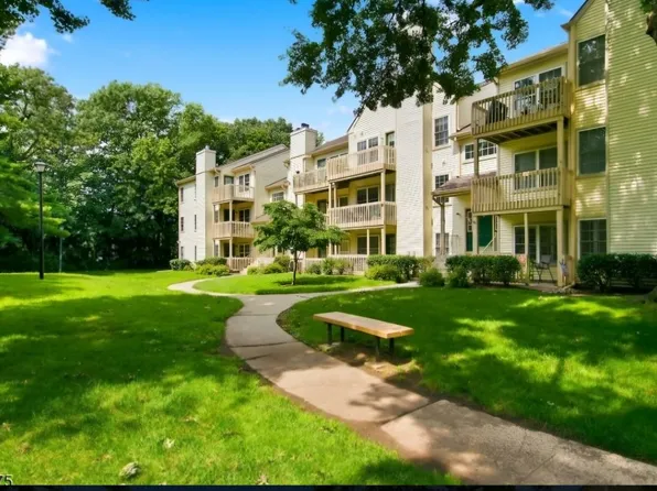 29 Timber Dr, Clifton, NJ