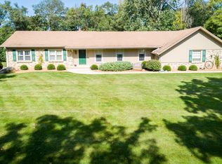 13700 Keefe Ave, Brookfield, WI 53005