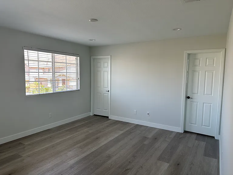 25201 Lemongrass St — Photo 10