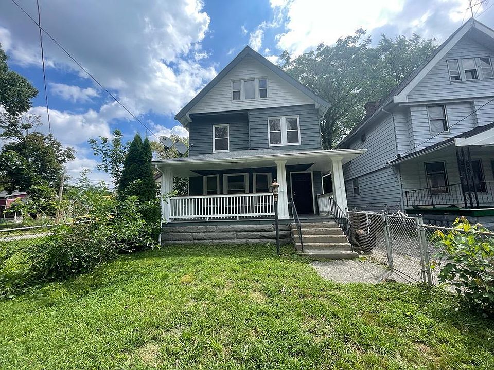 1st image of 455 E 108th St