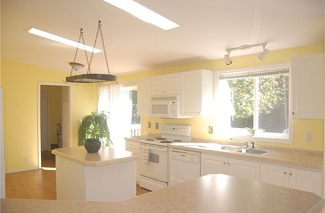 2nd image of 251 E Northcrest Ct