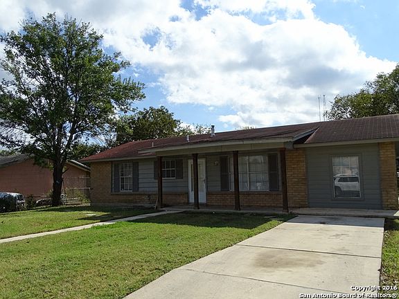 2nd image of 2726 Hicks Ave