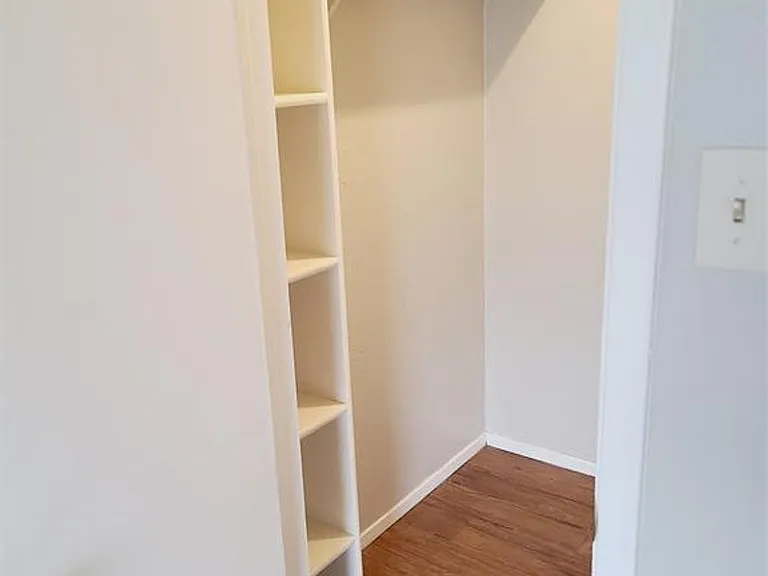 5700 Cherry Park — Photo 8