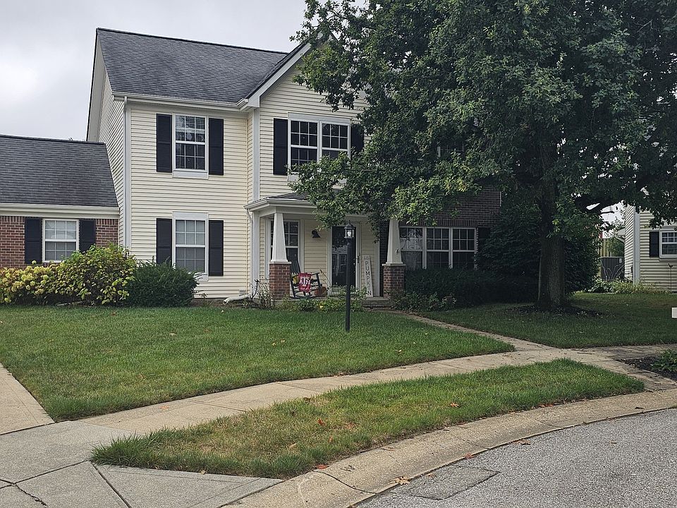 1st image of 203 Woodside Ct