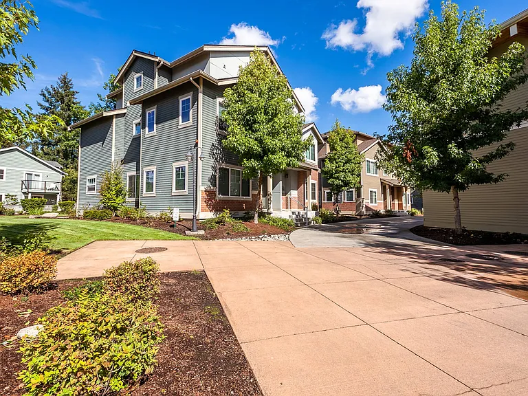 The Villas in Bellevue — Photo 23