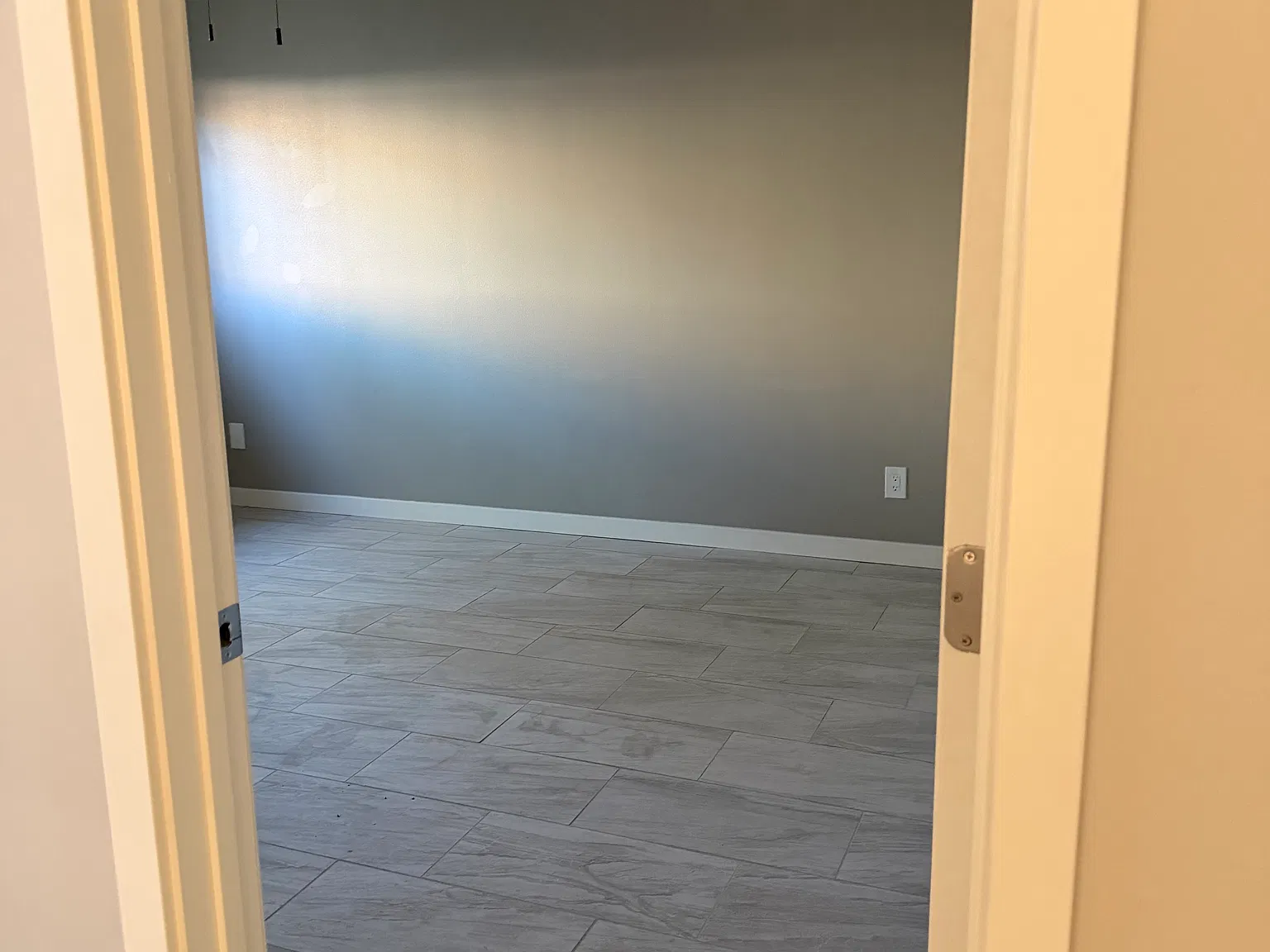 6 bed, 2230 sqft, $2,500 — Photo 1