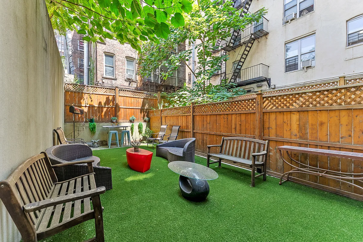 Building Photo - 303 W 146th St #1R