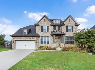 10048 El Cameno Real Dr, Orland Park, IL 60462