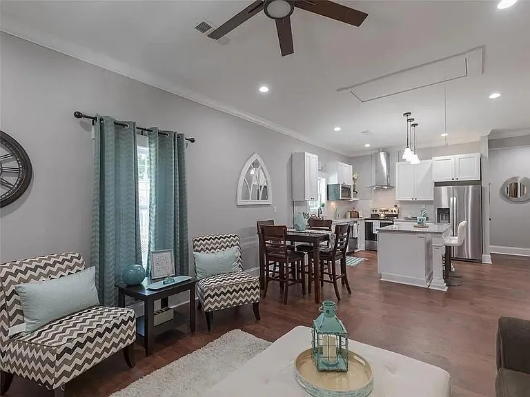 1569 Jonesboro Rd SE — Photo 9