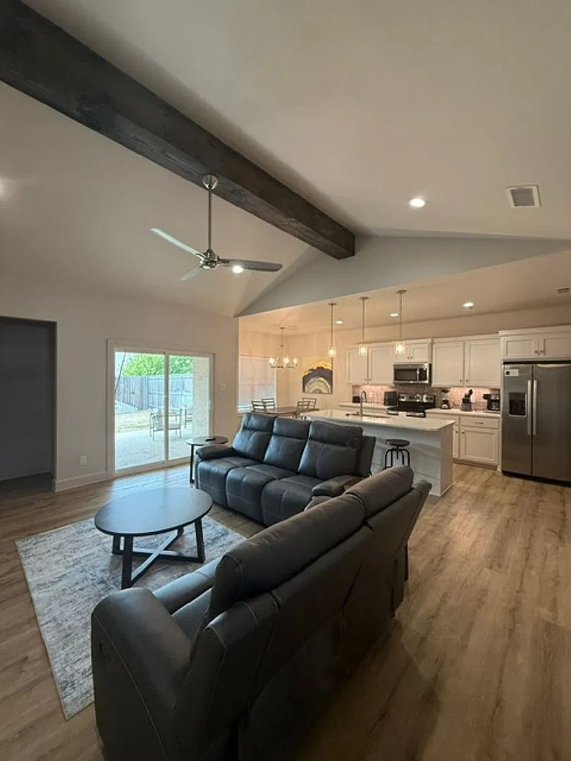 3852 Kala — Photo 3