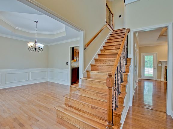 5th image of 2608 Edgerton Dr SE