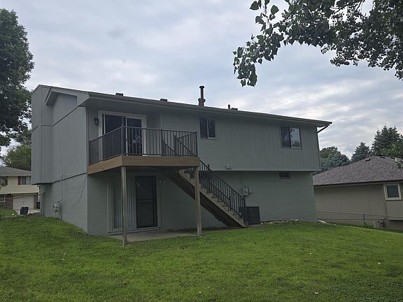 3rd image of 13612 Birchwood Ave