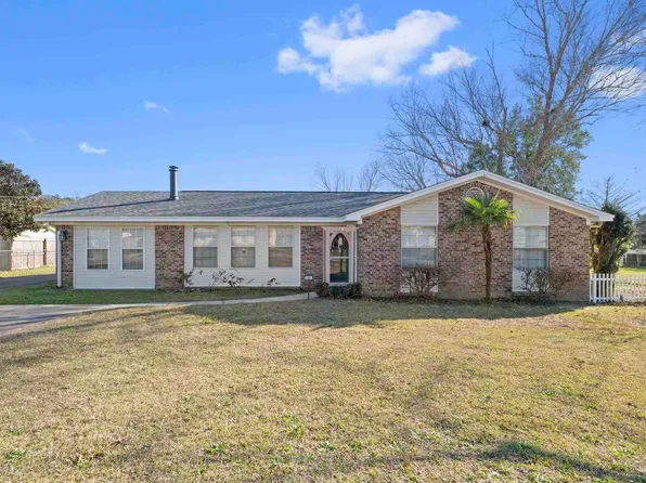 7105 Frank Reeder Rd, Pensacola, FL 32526