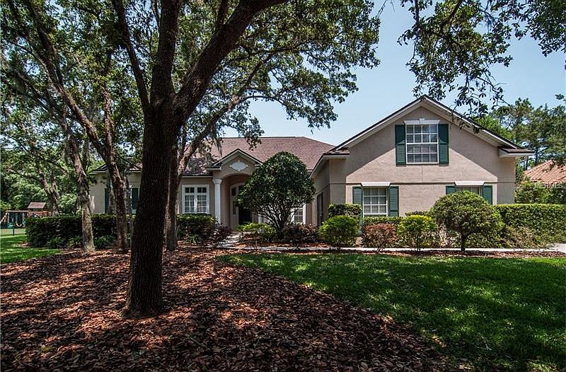 1st image of 204 Alegre Ct