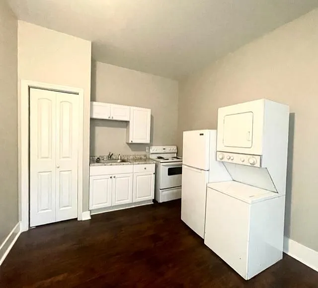 Studio, 250 sqft, $1,100 — Photo 4