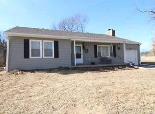 302 Summit Ave, Manhattan, KS 66502