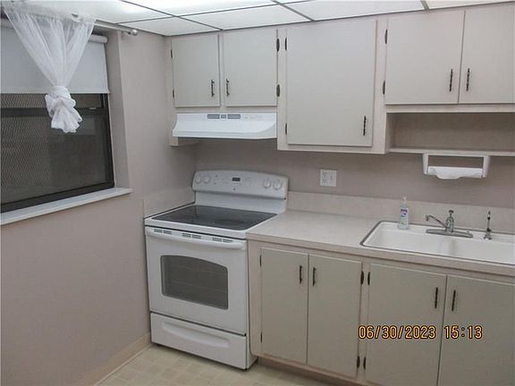 3rd image of 2304 S Cypress Bend Dr APT 212