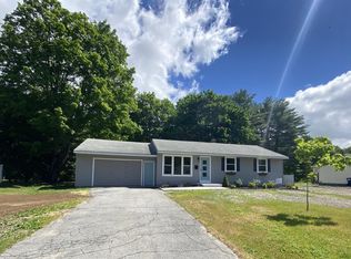8 Clark St, Queensbury, NY 12804