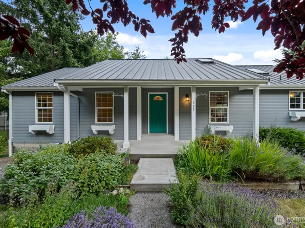 307 Willow Court N, Bellingham, WA 98225