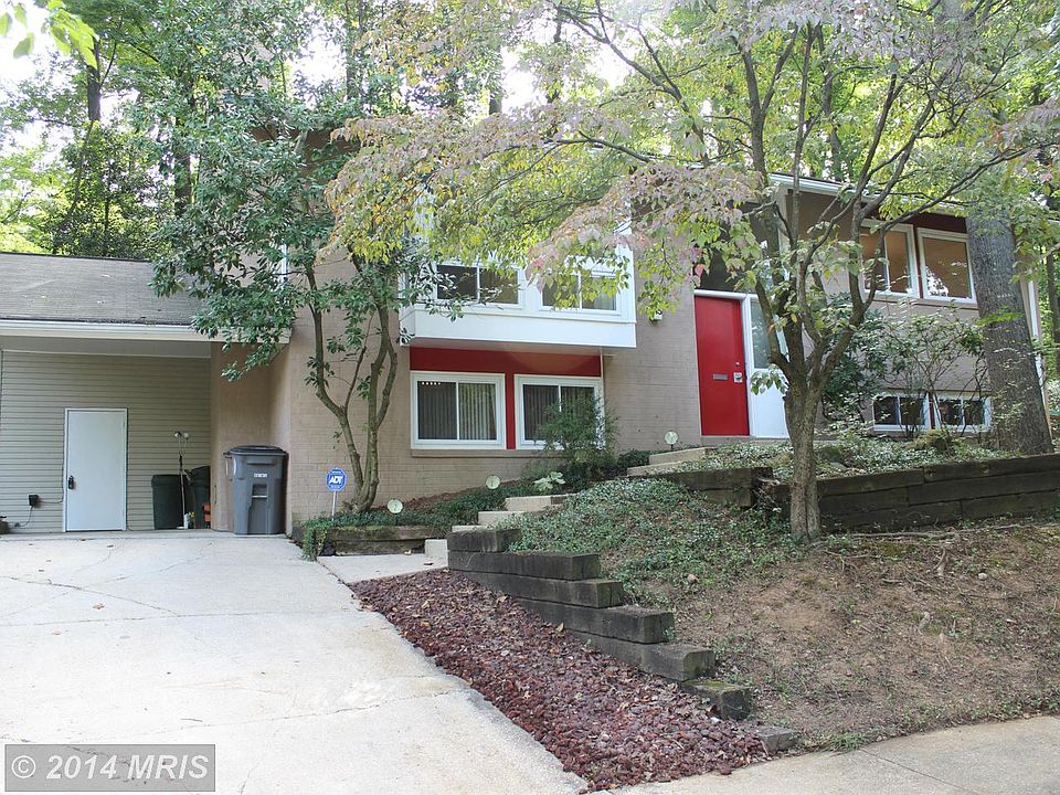 1st image of 15 Farsta Ct