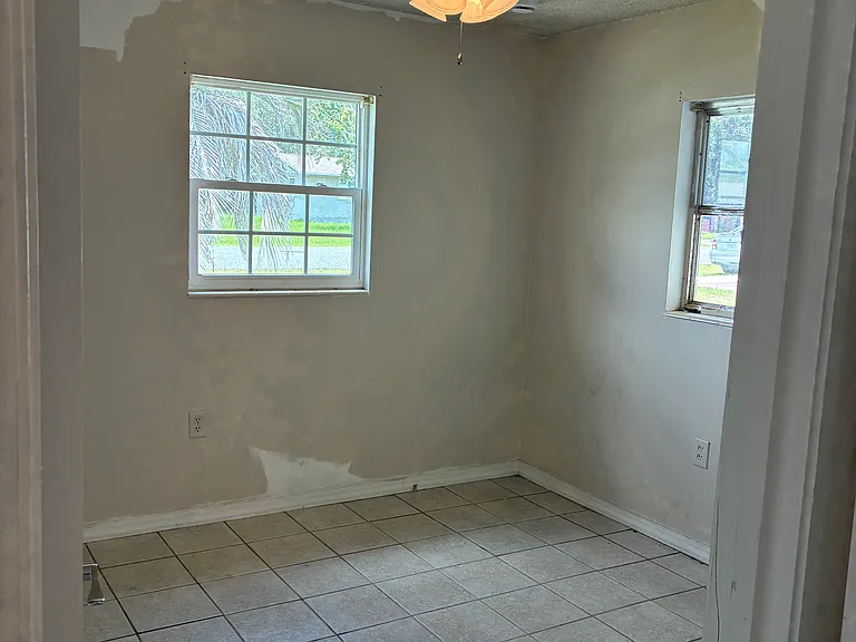05-14353 SW 39th Court Rd #5 — Photo 10