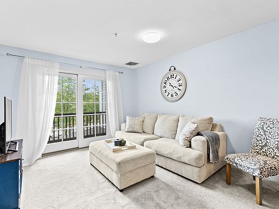 3rd image of 501 Commerce Dr Unit 4215