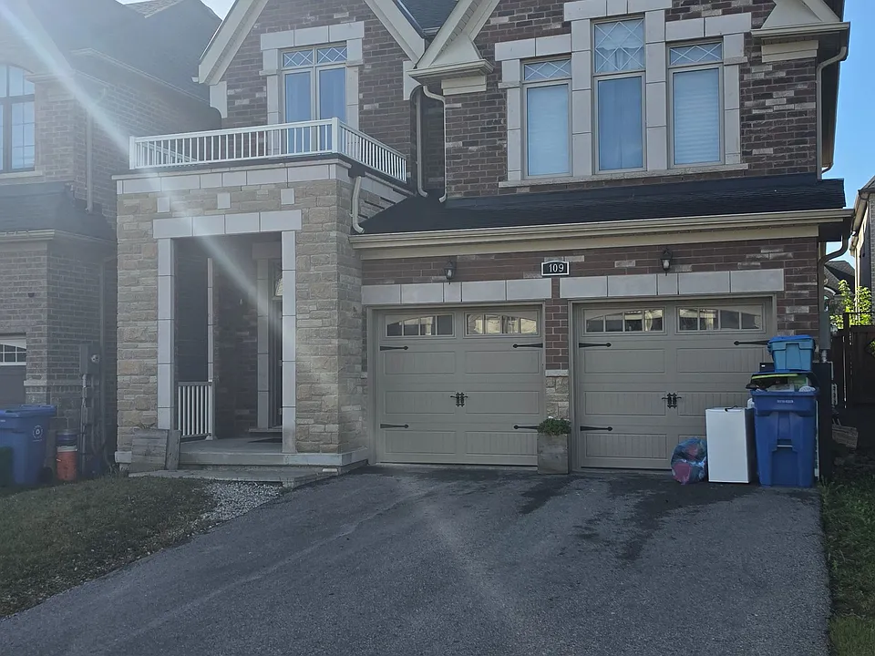 109 Chessington Ave