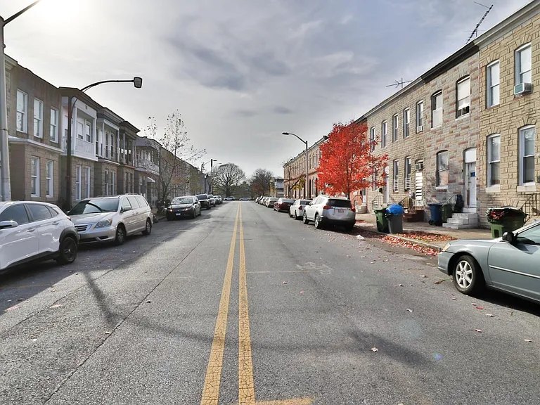 1303 James St — Photo 42