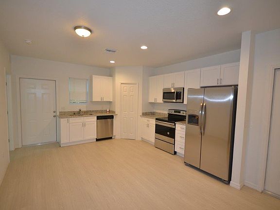 4th image of 3312 Armstrong Ct