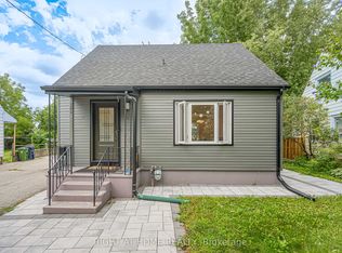 121 Hearst Cir, Toronto, ON M6M 2V4