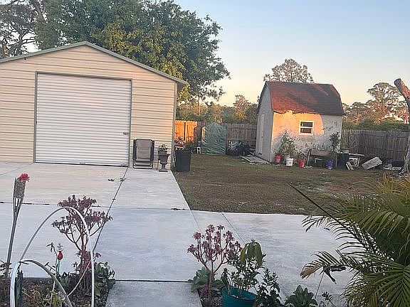 2nd image of 558 Lear Ave