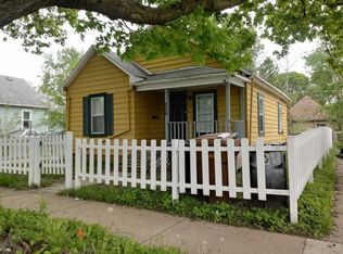 209 E Washington St, Champaign, IL 61820