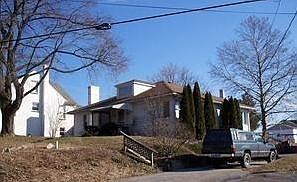 8 Valley Rd Jacobus Pa