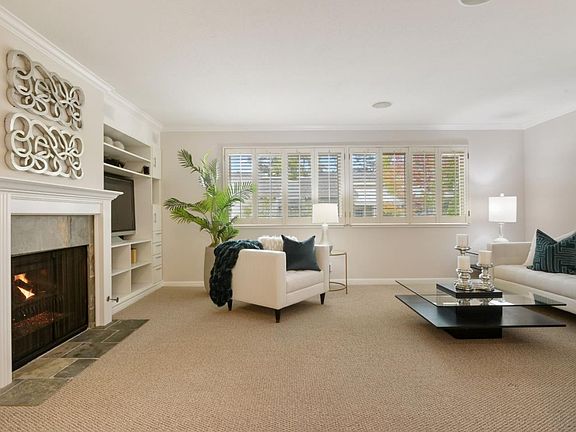 4th image of 10 Creekridge Ct