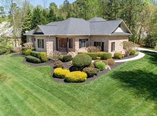 3101 Shady Knoll Ct, Lake Wylie, SC 29710