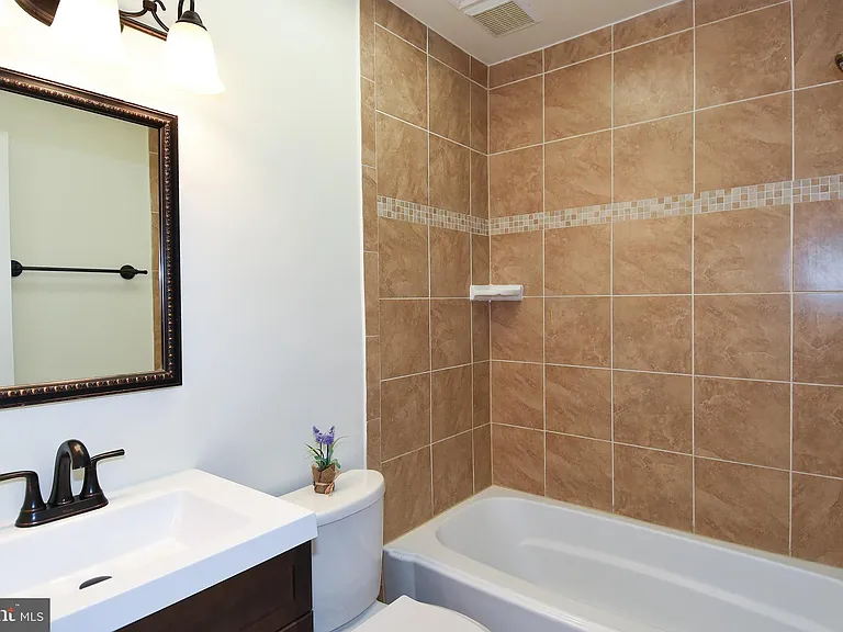 7513 Sebago Rd — Photo 28