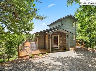 149 Foggy Ln, Boone, NC 28607