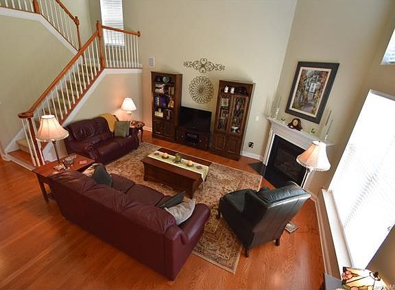 3rd image of 138 Rainberry Dr