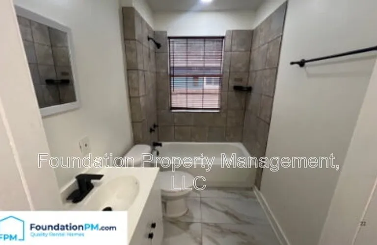 877 N Bingham St — Photo 11