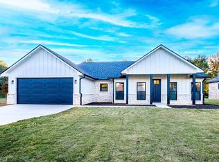 174 Rock Creek Dr, Nacogdoches, TX 75965