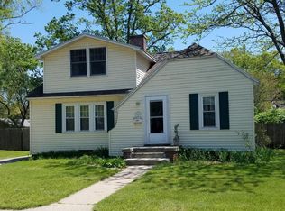 2017 Ruddiman Dr, Muskegon, MI 49445