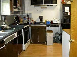 4th image of 115 W Burwell Ave