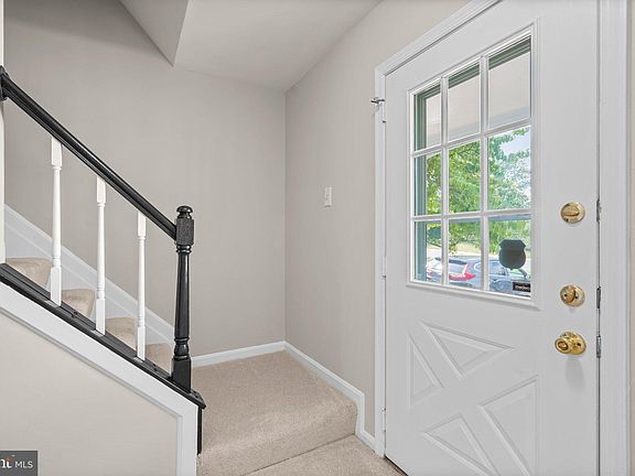 3rd image of 13230 Trimfield Ln
