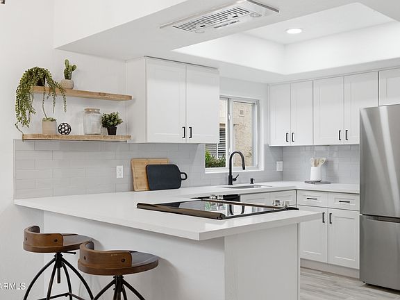 2nd image of 6533 N 7TH Avenue #17